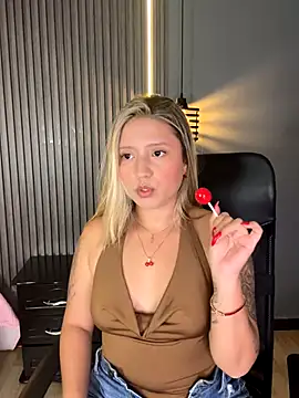 MiaPetit  online show from 09/16/25, 12:00