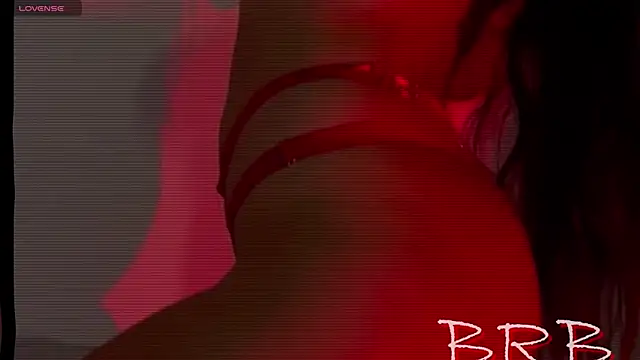 Snapshot of NahiaraEvans_ chatting on 10/04/25, 06:00 NahiaraEvans online show from 10/04/25, 06:00