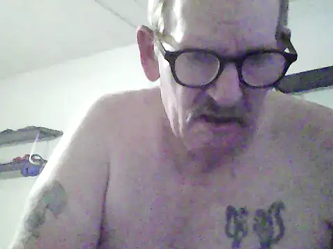 BALLZZZ111 online show from 12/17/25, 09:15