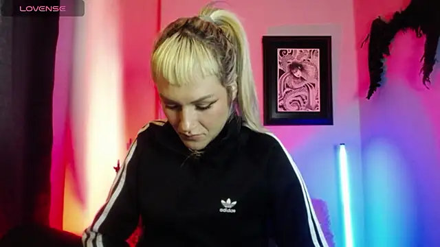 kim jeins11 online show from 09/17/25, 08:54