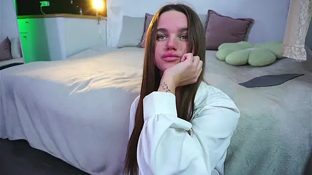 aesthetics  tease online show from 12/06/24, 07:54