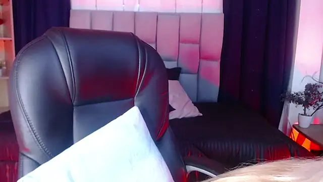 LessBoobs gh online show from 02/20/25, 02:35