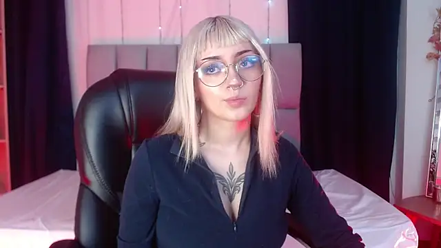 LessBoobs gh online show from 03/01/25, 11:39
