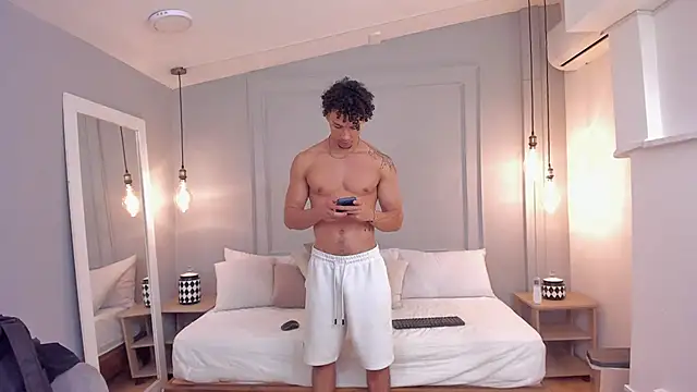 Snapshot of Dominick_star chatting on 10/04/25, 04:32 Dominick star online show from 10/04/25, 04:32