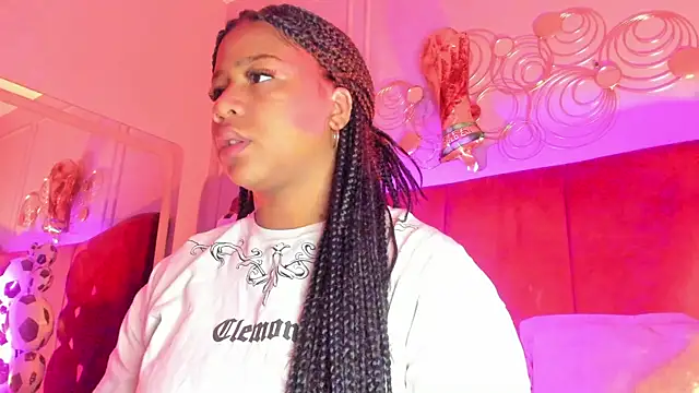 Sofi Fox  online show from 07/10/26, 04:28