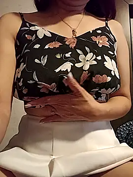 KITTEN-10 online show from 11/15/25, 03:26