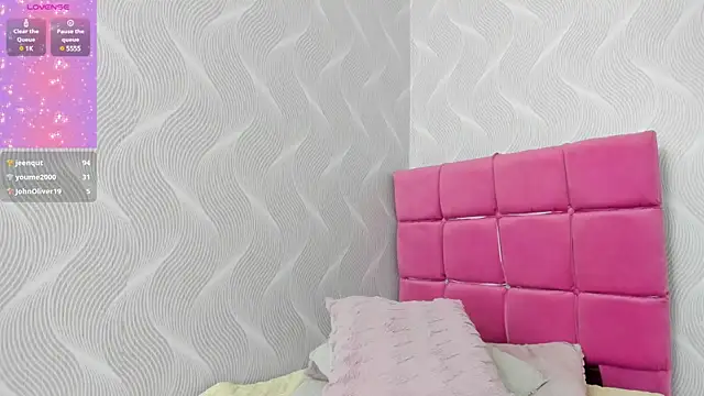 natalia aguirre1 online show from 12/29/24, 03:35
