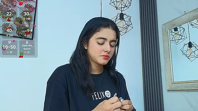 natalia aguirre1 online show from 09/12/25, 12:27