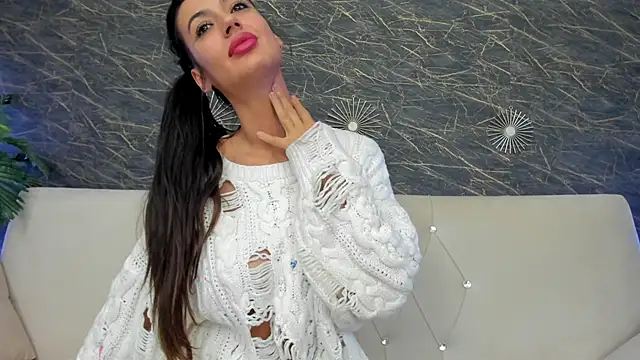 Snapshot of moona_ray chatting on 11/24/25, 08:30 moona ray online show from 11/24/25, 08:30