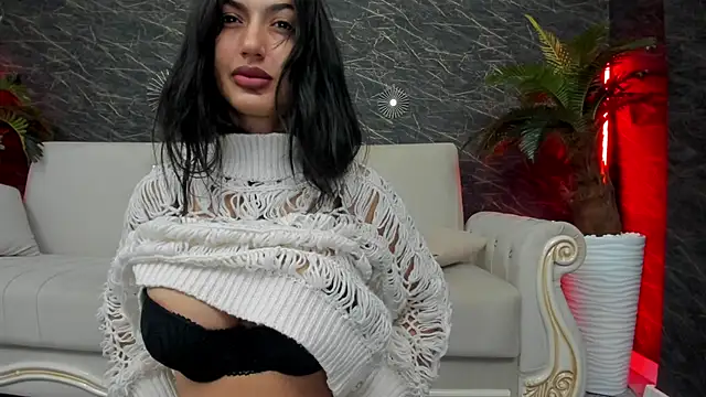 Snapshot of moona_ray chatting on 12/05/25, 08:49 moona ray online show from 12/05/25, 08:49