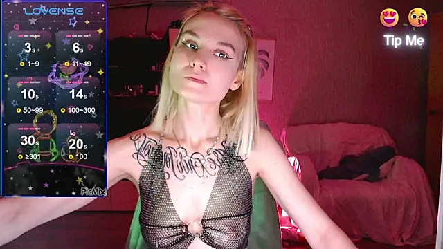 mischellemeow13 online show from 10/08/25, 02:20