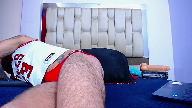 Snapshot of akeemdavid_05 chatting on 11/07/25, 11:16 akeemdavid 05 online show from 11/07/25, 11:16