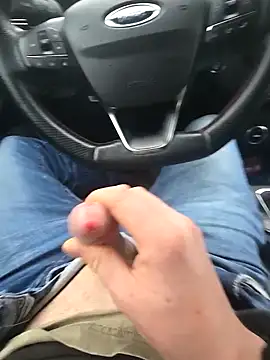 Snapshot of Titanhoott chatting on 12/09/24, 08:22 Titanhoott online show from 12/09/24, 08:22