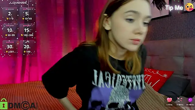 Snapshot of Lesi_Moonie01 chatting on 01/13/26, 08:30 Lesi Moonie01 online show from 01/13/26, 08:30