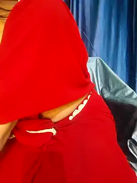 Snapshot of Lufi_2 chatting on 10/12/25, 05:34 Lufi 2 online show from 10/12/25, 05:34