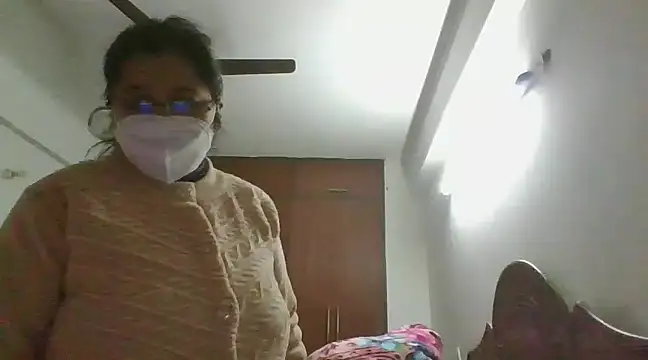 cutiecatty21 online show from 12/14/24, 02:42