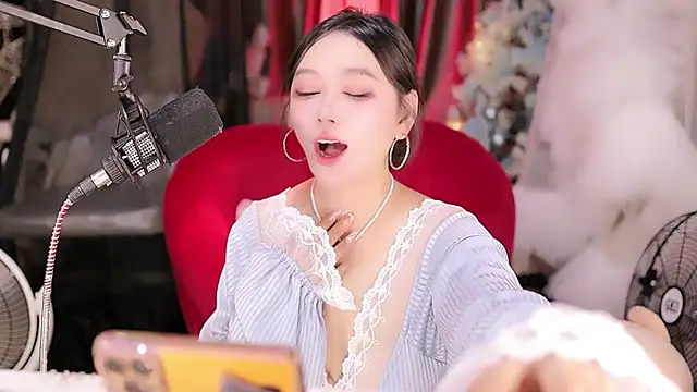 Missy Nana21 online show from 05/24/26, 04:12