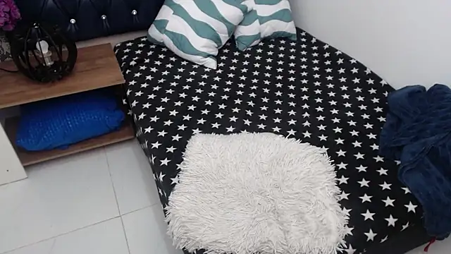 Snapshot of Scarlett_Keaton chatting on 12/14/25, 06:41 Scarlett Keaton online show from 12/14/25, 06:41