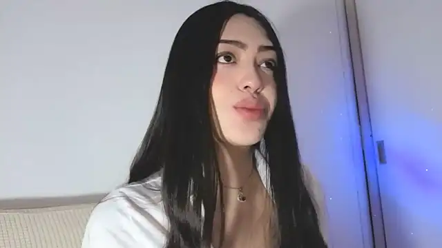 Sweet-Sophiee online show from 04/25/26, 03:42