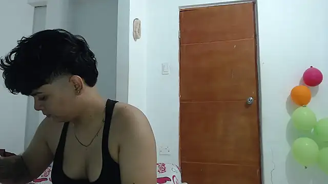 Snapshot of SHARLOTTE_MORGAN chatting on 12/31/24, 11:06 SHARLOTTE MORGAN online show from 12/31/24, 11:06