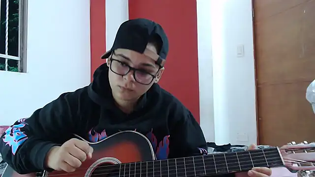 Snapshot of SHARLOTTE_MORGAN chatting on 03/09/25, 01:46 SHARLOTTE MORGAN online show from 03/09/25, 01:46