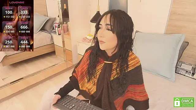 Megansttein  online show from 11/09/25, 07:12