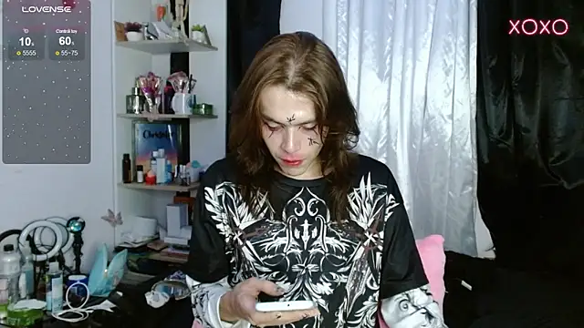 Snapshot of shun_sun chatting on 12/12/24, 02:59 shun sun online show from 12/12/24, 02:59