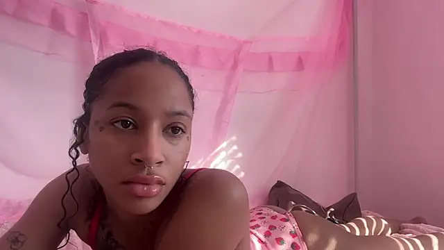 Snapshot of shandiloveslemonss chatting on 11/15/25, 02:24 shandiloveslemonss online show from 11/15/25, 02:24