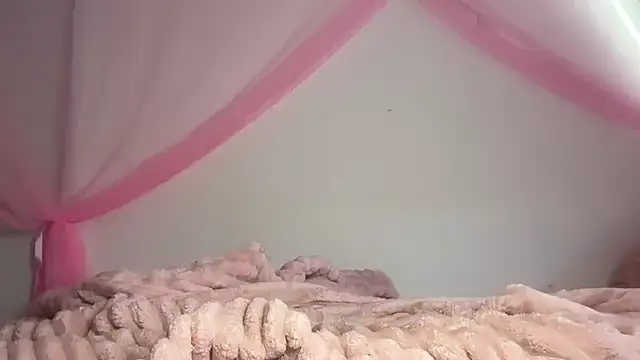 Snapshot of shandiloveslemonss chatting on 11/23/25, 06:19 shandiloveslemonss online show from 11/23/25, 06:19