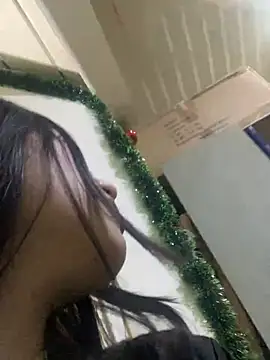  Emmaa Harper online show from 12/19/24, 05:18