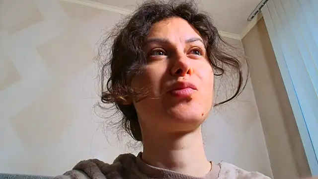 LeggyLover90 online show from 05/13/26, 04:59