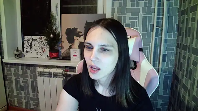 Snapshot of BlackHe4rts_ chatting on 02/08/25, 12:06 BlackHe4rts online show from 02/08/25, 12:06