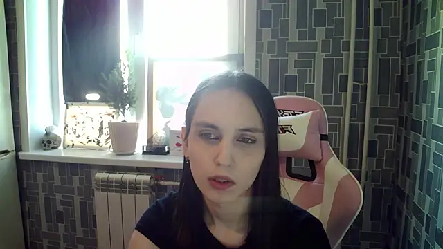 Snapshot of BlackHe4rts_ chatting on 03/12/25, 04:08 BlackHe4rts online show from 03/12/25, 04:08