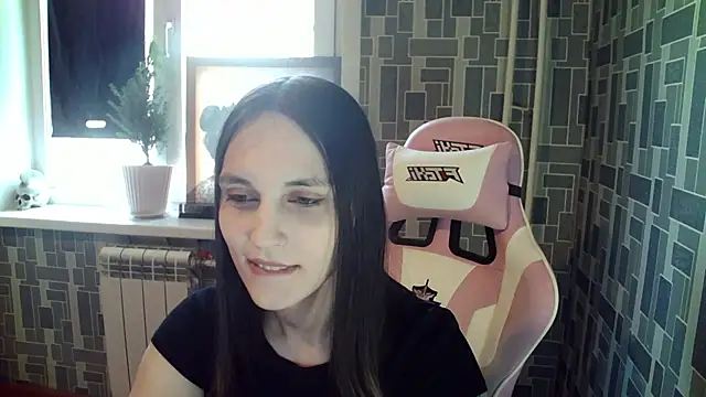Snapshot of BlackHe4rts_ chatting on 03/19/25, 01:54 BlackHe4rts online show from 03/19/25, 01:54