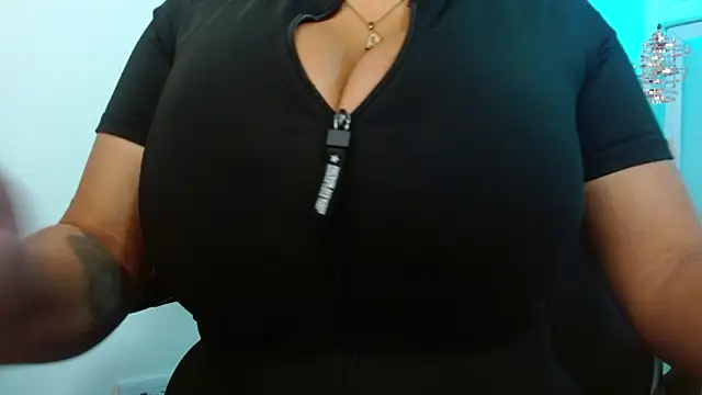 Snapshot of violletha chatting on 02/10/26, 12:20 violletha online show from 02/10/26, 12:20