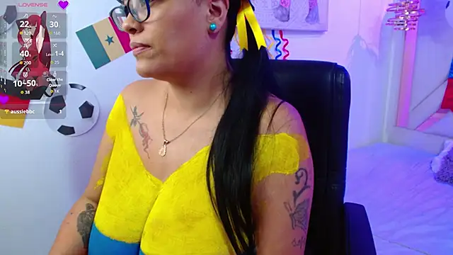 Snapshot of violletha chatting on 06/11/26, 12:58 violletha online show from 06/11/26, 12:58