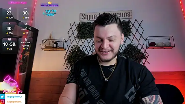 Snapshot of Angelgraham_1 chatting on 11/24/25, 04:29 Angelgraham 1 online show from 11/24/25, 04:29