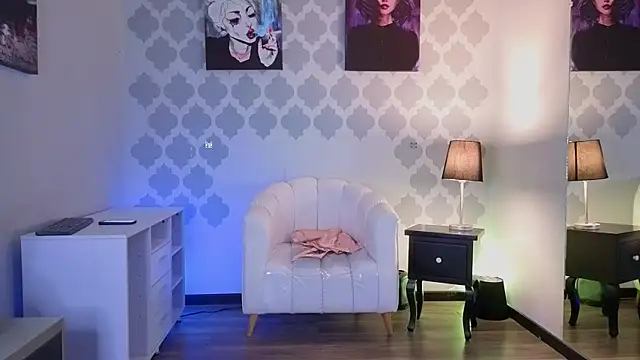 GabyPetit online show from 07/17/26, 07:52