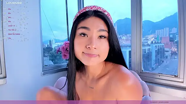 Megan Lim online show from 12/17/24, 01:27