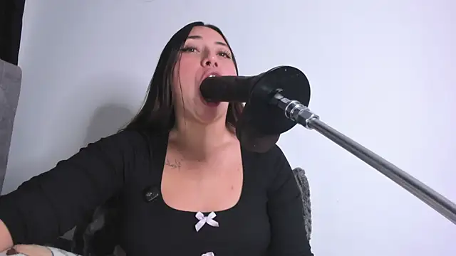 Mariana Castro9 online show from 07/13/26, 03:09