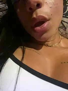 Elamesmamorena online show from 02/13/26, 01:56