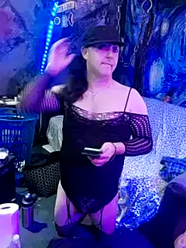 Boo-boo kittyfux online show from 12/15/24, 03:09