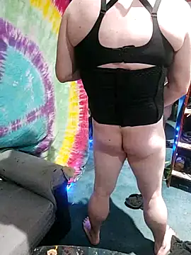 Boo-boo kittyfux online show from 10/09/25, 05:22