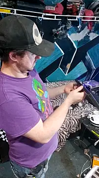 Boo-boo kittyfux online show from 12/14/25, 05:29