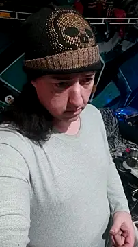 Boo-boo kittyfux online show from 12/15/25, 09:35