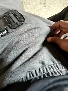 SurjS9 online show from 11/03/25, 04:47