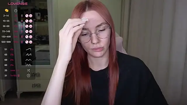 Snapshot of littlevildevil chatting on 10/04/25, 10:57 littlevildevil online show from 10/04/25, 10:57