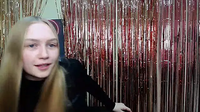 MademoiselleCl online show from 12/02/24, 11:45