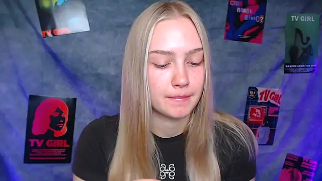 Snapshot of MademoiselleCl chatting on 09/20/25, 06:14 MademoiselleCl online show from 09/20/25, 06:14