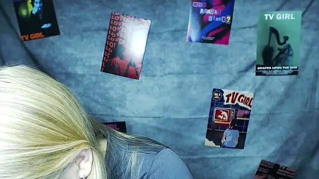 Snapshot of MademoiselleCl chatting on 10/06/25, 11:18 MademoiselleCl online show from 10/06/25, 11:18